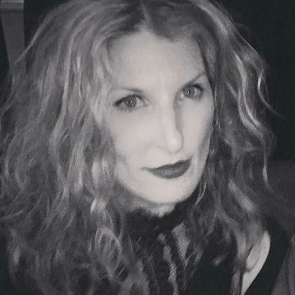 Meet your Posher, Tara